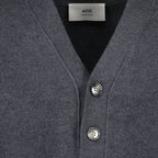 Image de l'article Cardigan Ami de coeur de la marque Ami PARIS pour Unisex - Saison Automne-Hiver 2025 - Vue détaillée_6