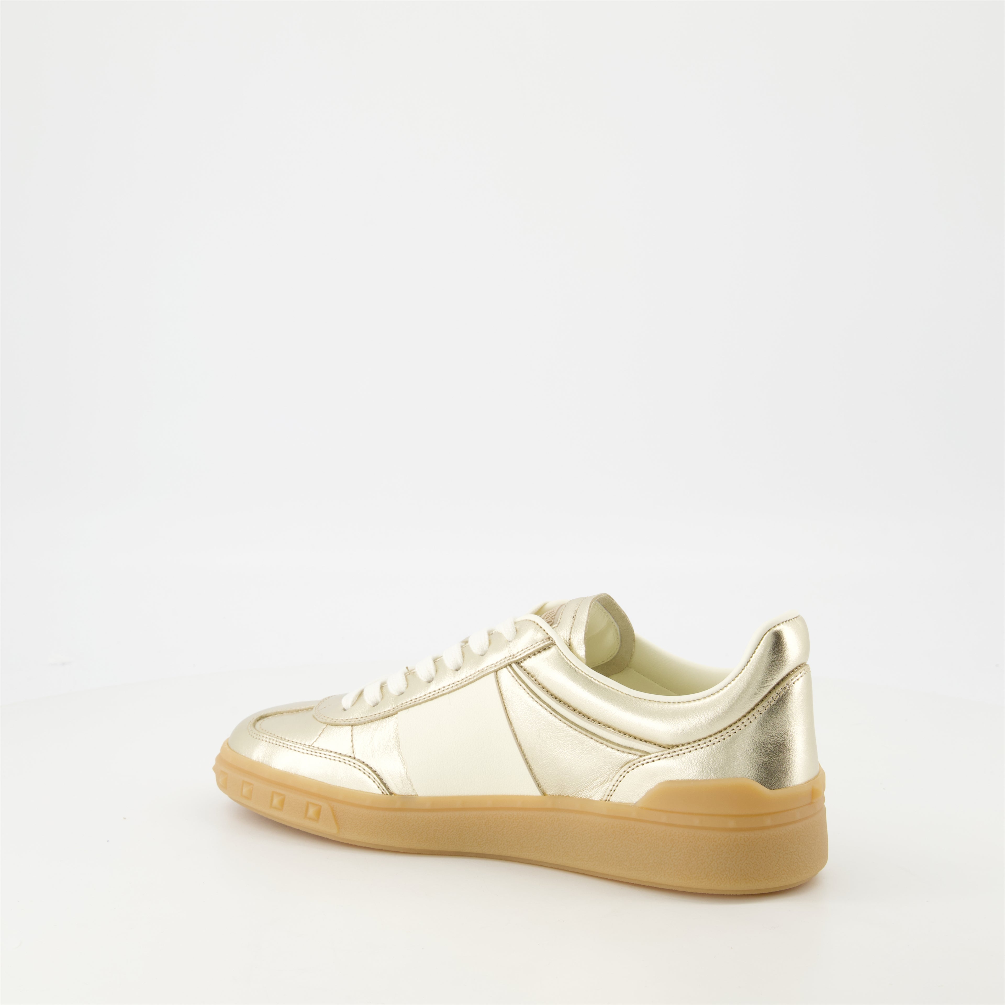 Sneaker UpVillage Gold Sneakers Valentino Garavani Gold Femme