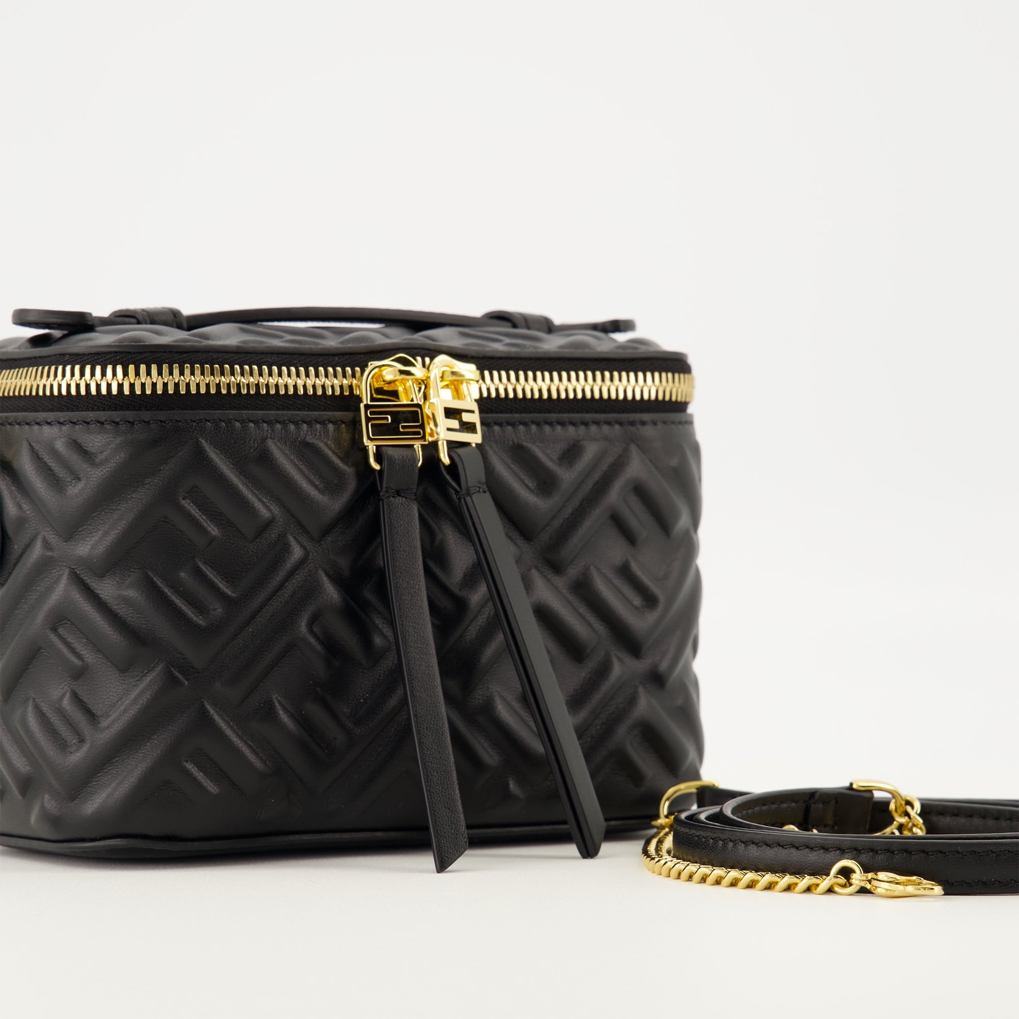 펜디 여성용 바니티 백 이미지 - 2025 가을-겨울 - 상세 보기_2