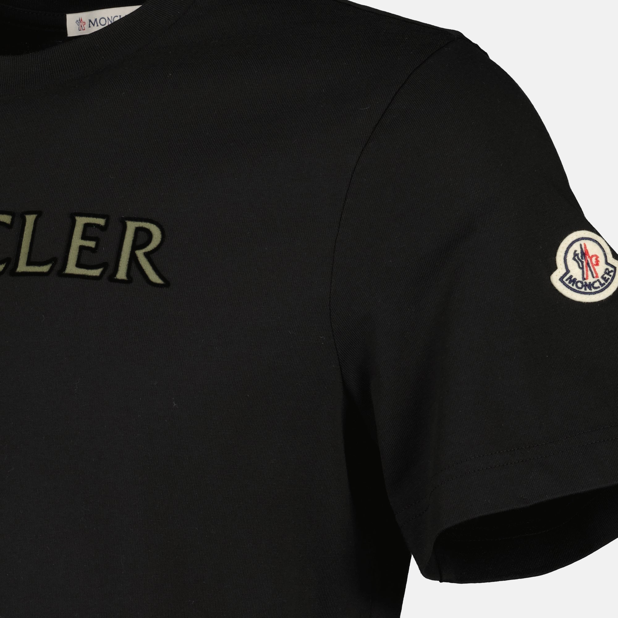 Image de l'article T-shirt à logo imprimé noir de la marque Moncler pour Homme - Saison Printemps-Été 2026 - Vue détaillée_2