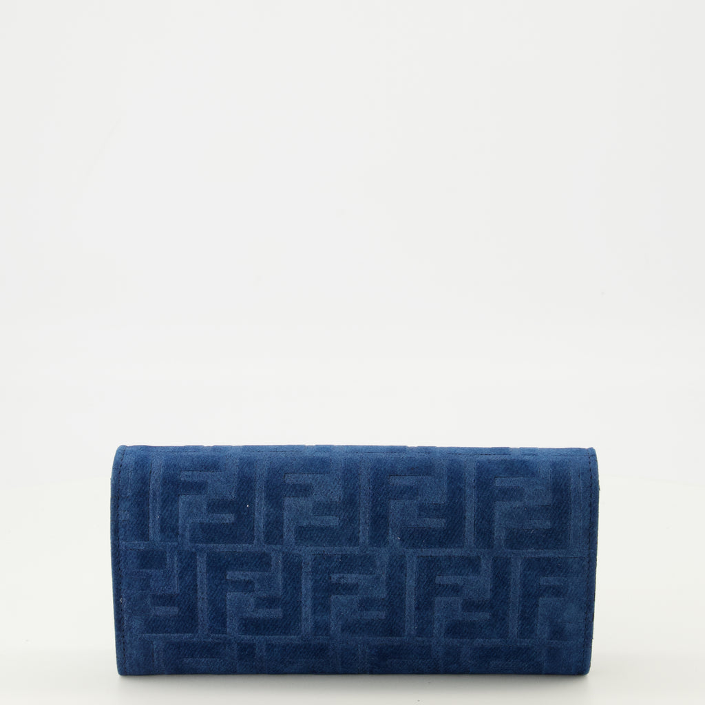 Imagen de la billetera Baguette con cadena azul marino de la marca Fendi para mujer - Temporada Primavera-Verano 2026 - Vista Trasera