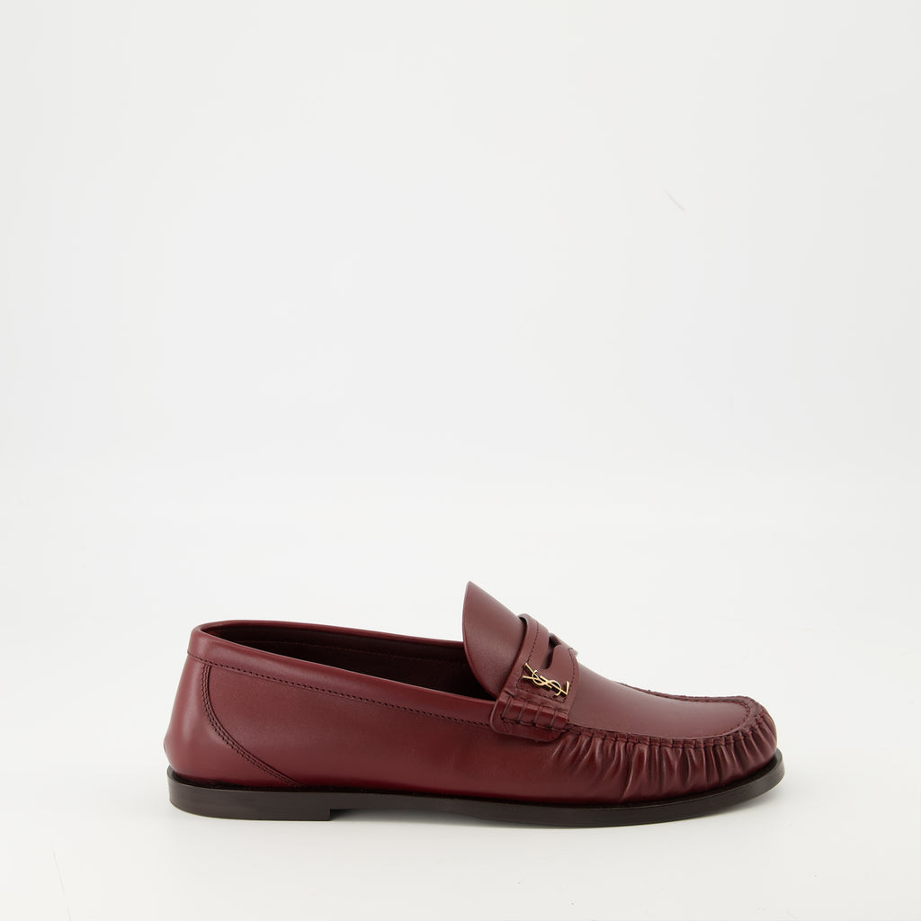 Image of the Laurent loafers from the brand Saint Laurent for Women - Autumn-Winter 2025 Season - Right side view