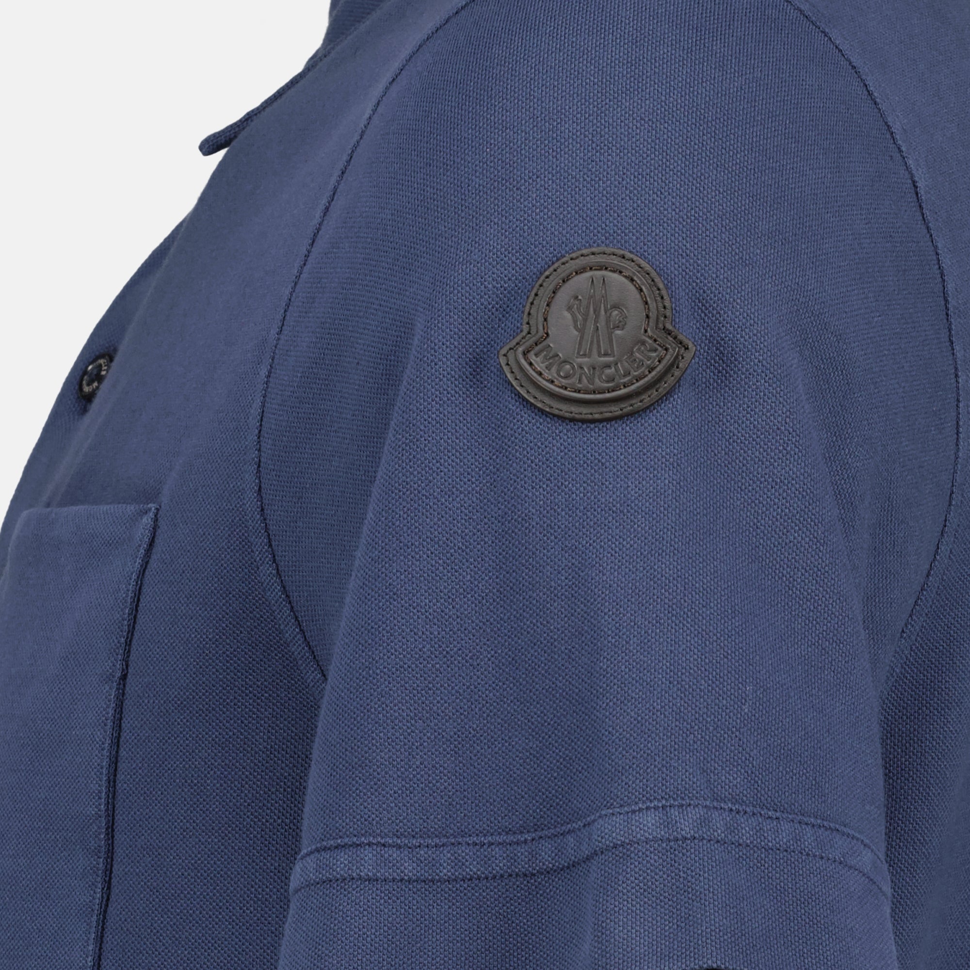 Image of the Navy Blue Pique Cotton Polo by Moncler for Men - Spring-Summer 2026 - Detailed View_2
