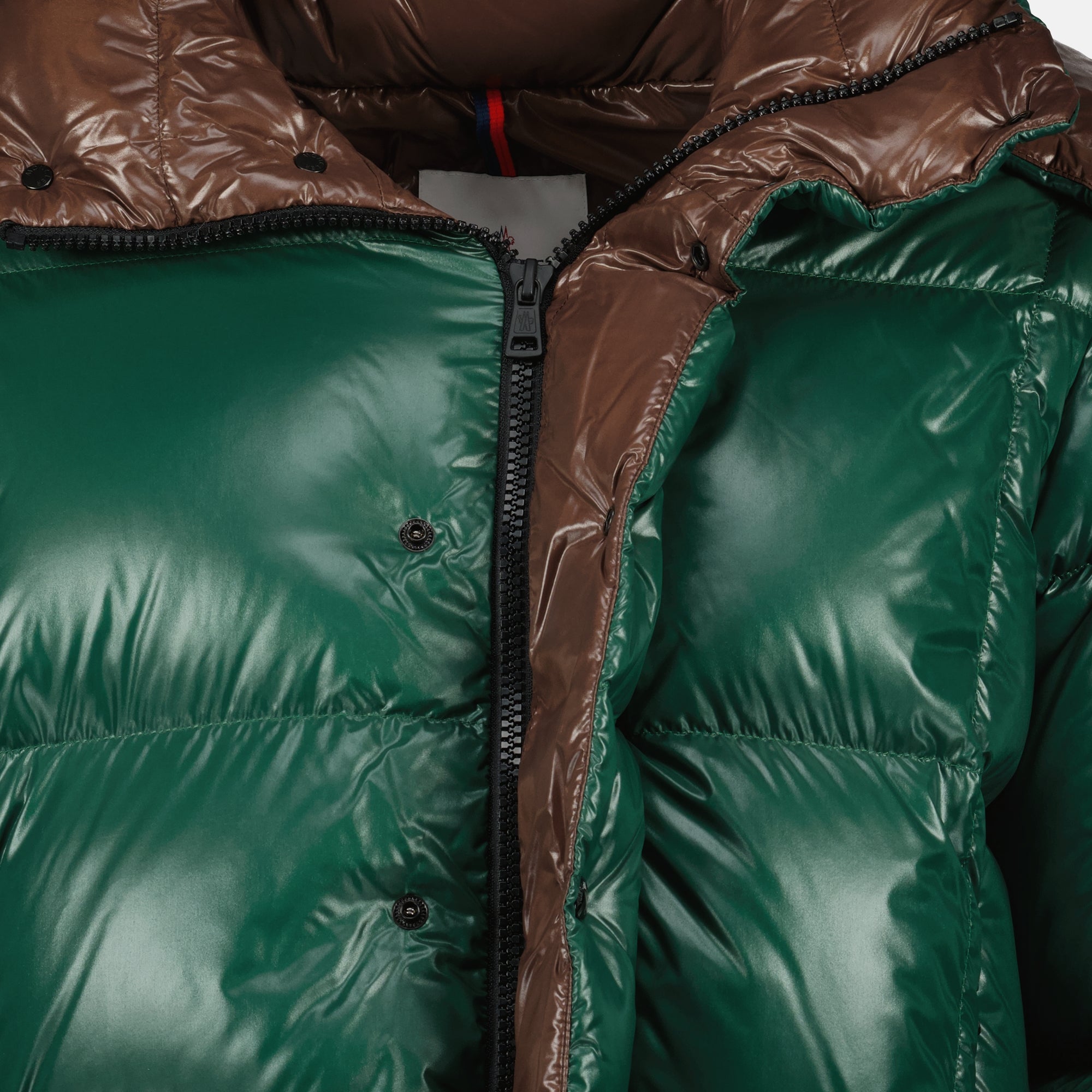 Image of the Parana khaki down jacket from the Moncler brand for Men - Autumn-Winter 2025 - Detailed View_1