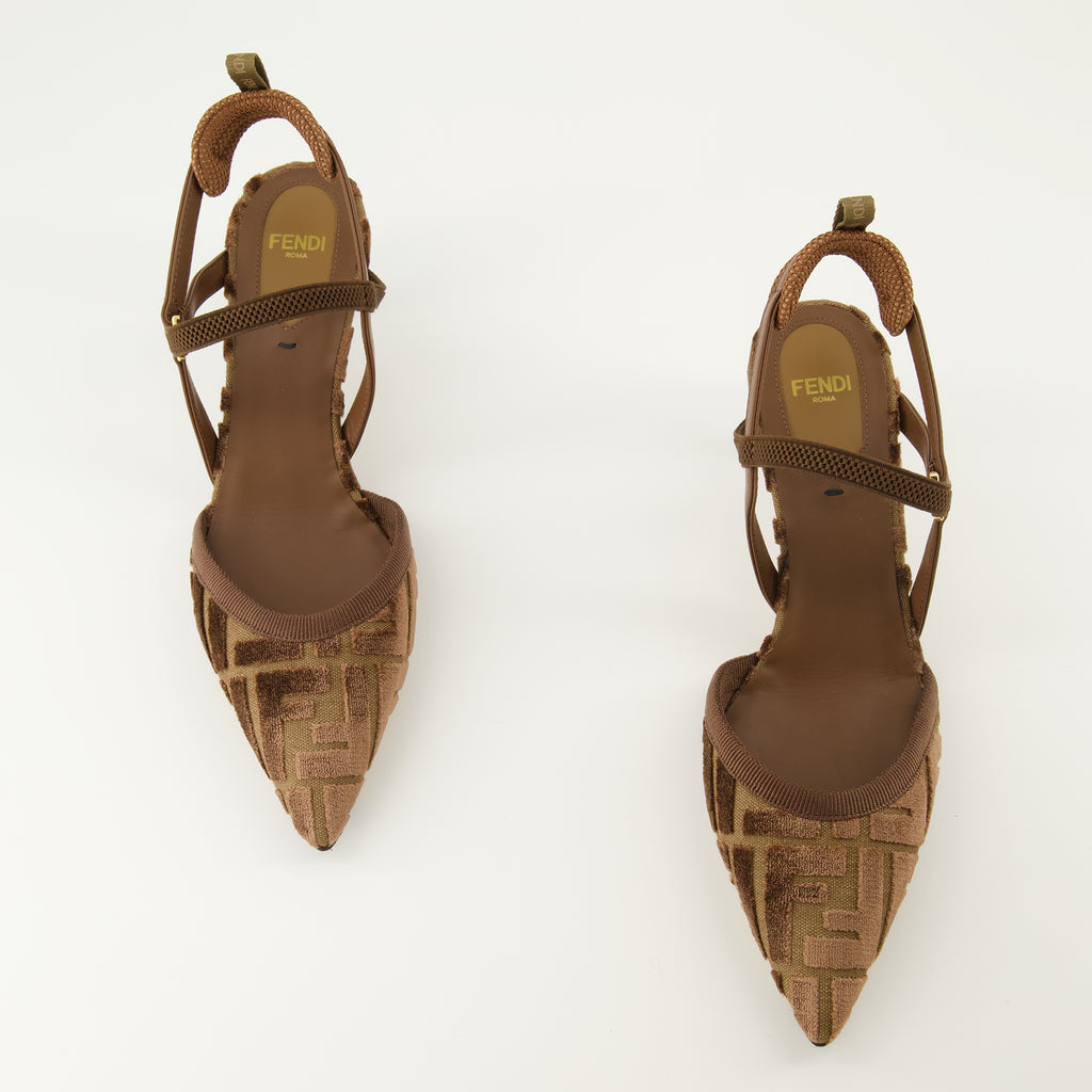 Image of the Fendi Colibrì Lite pumps for women - Autumn-Winter 2025 season - Top view of the pair of shoes