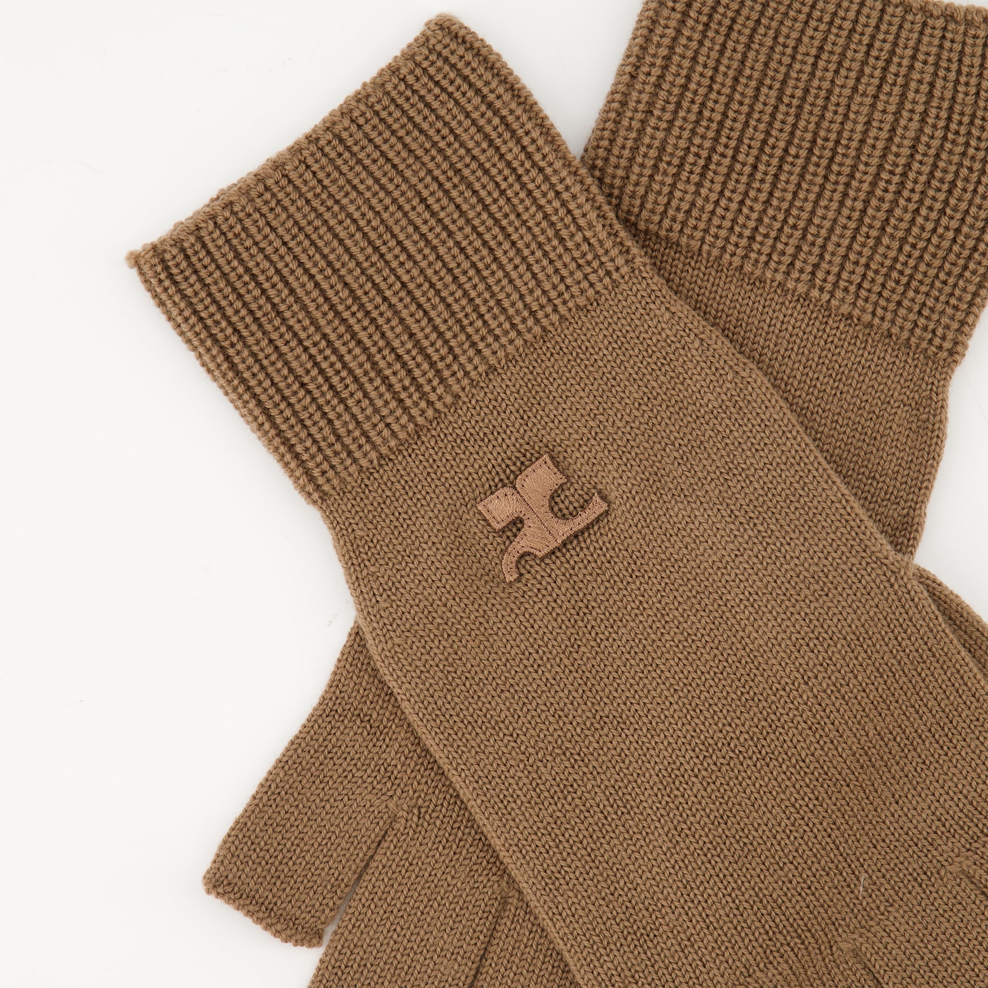 Image of the Courrèges AC mittens for Unisex - Autumn-Winter 2025 - Detailed View_2