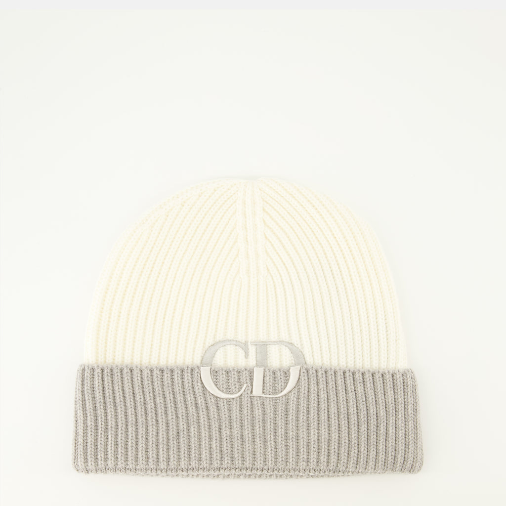 Bild des weißen Wollmützenartikels der Marke Dior für Herren - Frühling-Sommer 2026 - Vorderansicht