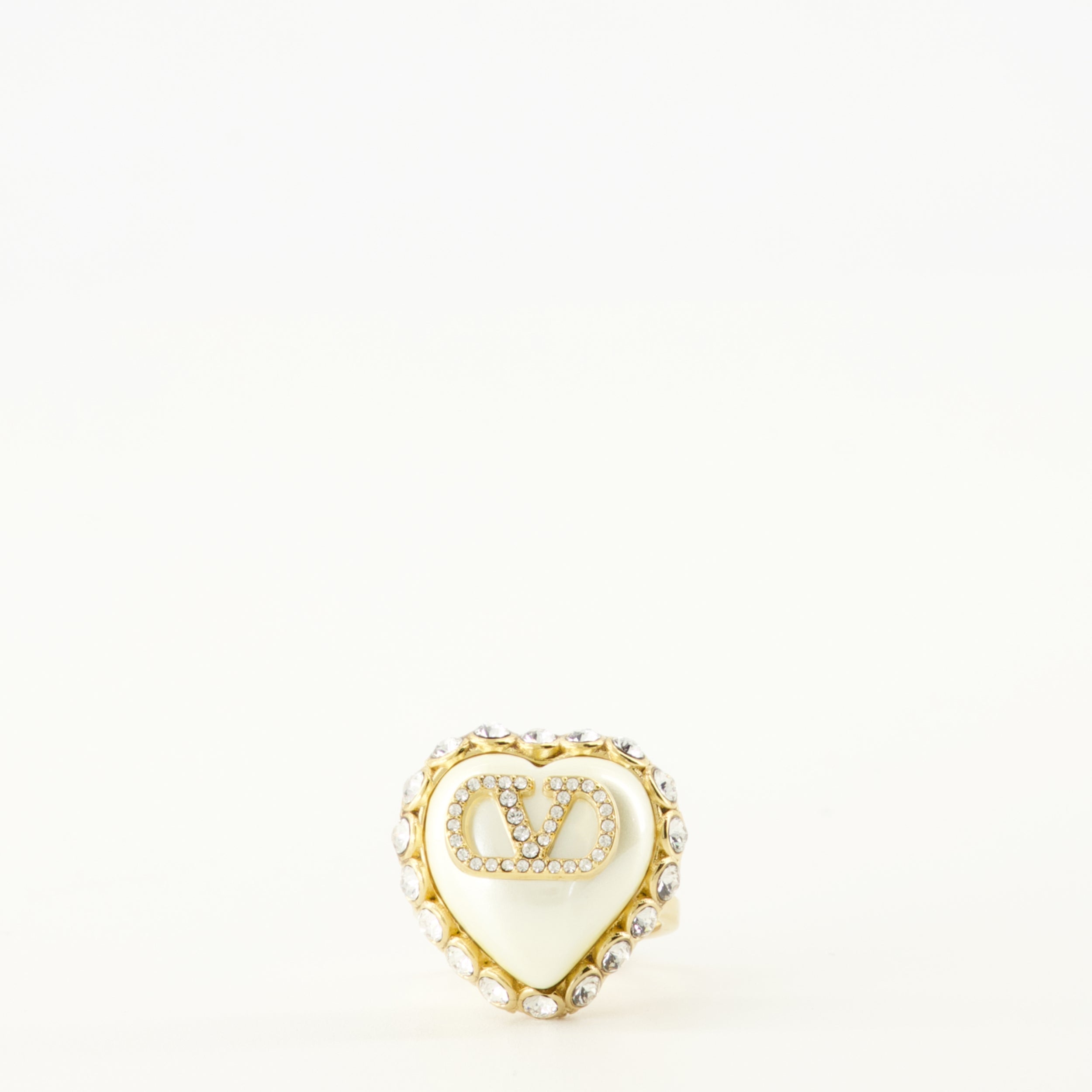 Image of the Valentino Garavani Heart Ring with Swarovski® crystals for Women - Spring-Summer 2026 - Front View