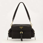 Sacs à main et épaule Sac Explore en Re-Nylon noir Prada Noir Femme