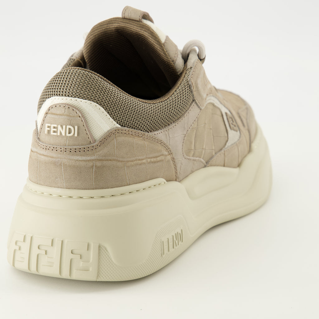 Image de l'article Baskets Fendi Force grise de la marque Fendi pour Homme - Saison Automne-Hiver 2025 - Vue arrière