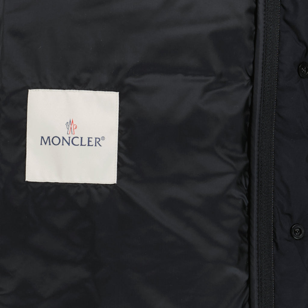 Image of the Moncler Men's Selves Black Down Jacket - Spring-Summer 2026 - Detailed View_2