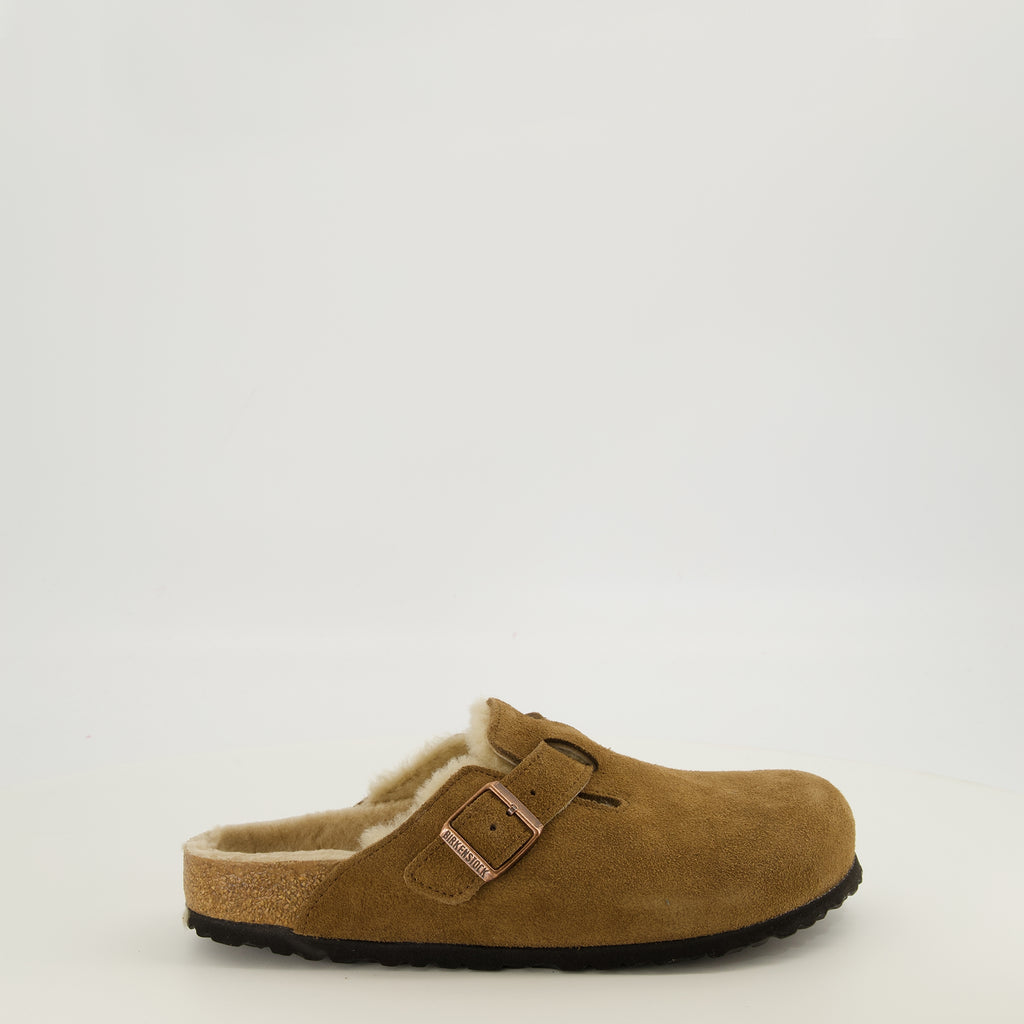Chaussures ouvertes Mules Boston à fourrure marron Birkenstock Marron Unisexe