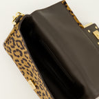 Imagem do artigo Bolsa Baguette mini leopardo da marca Fendi para Mulher - Temporada Outono-Inverno 2025 - Vista Detalhada 3