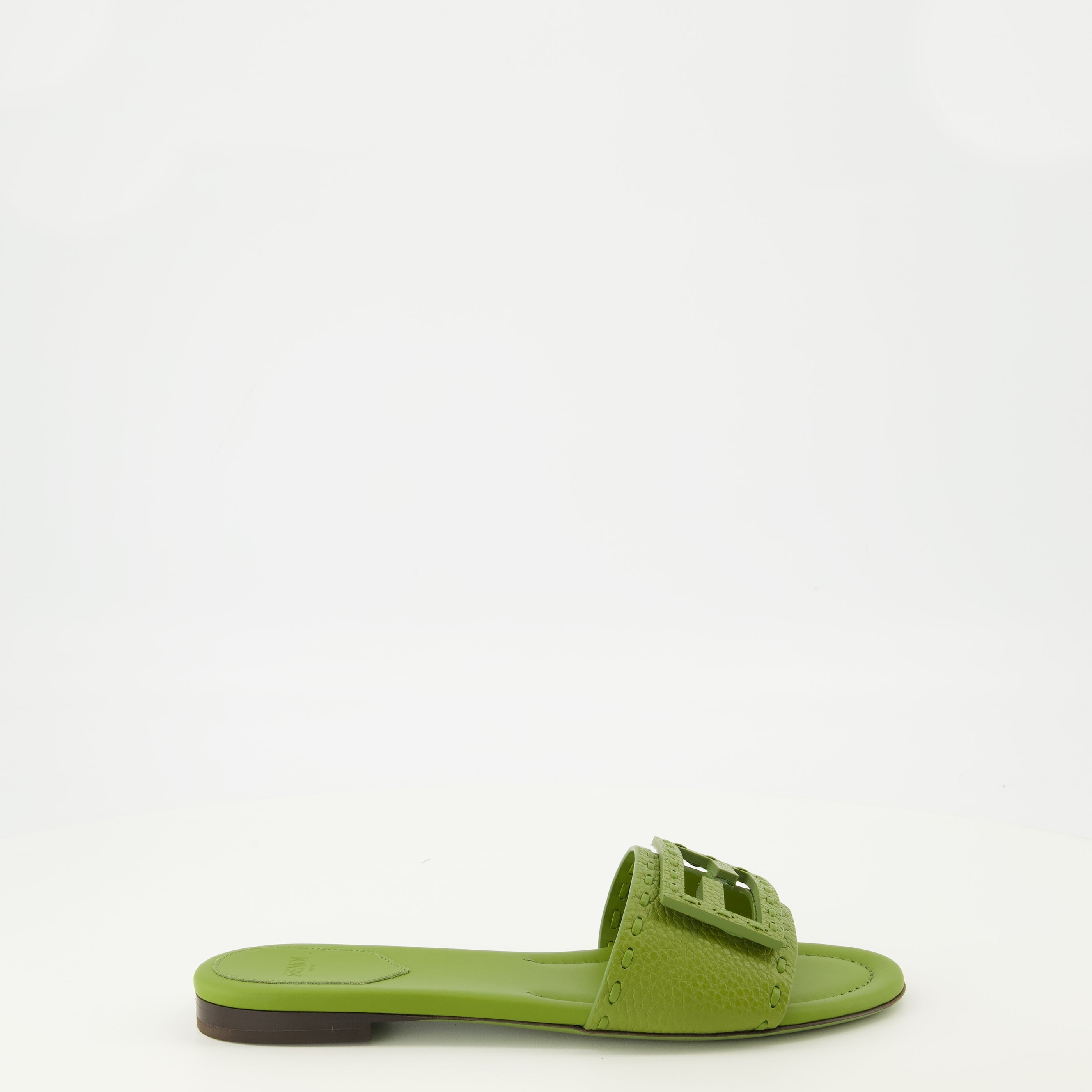 Chaussures ouvertes Mules Baguette verte Fendi Vert Femme