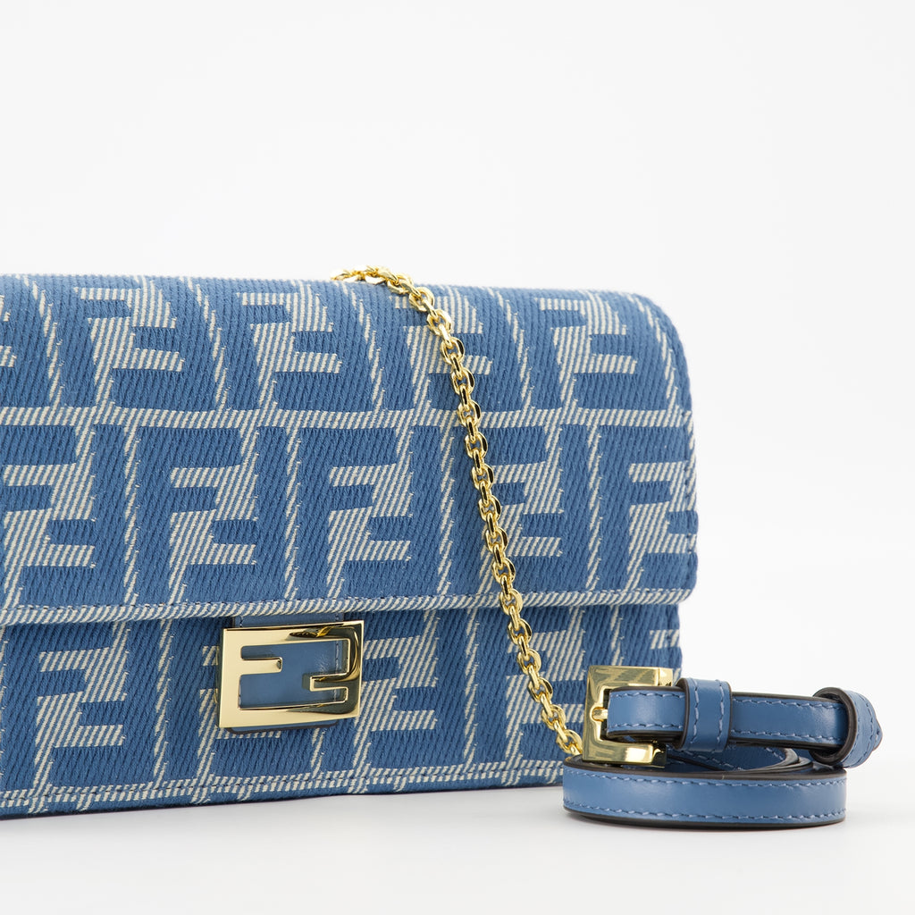 Handtaschen und schultertaschen Baguette Geldbörse mit Kette Fendi Blau Femme