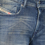 Imagen del artículo Jean D-Sleenker 1979 L.32 azul destonado de la marca Diesel para Hombre - Temporada Primavera-Verano 2026 - Vista Detallada_2