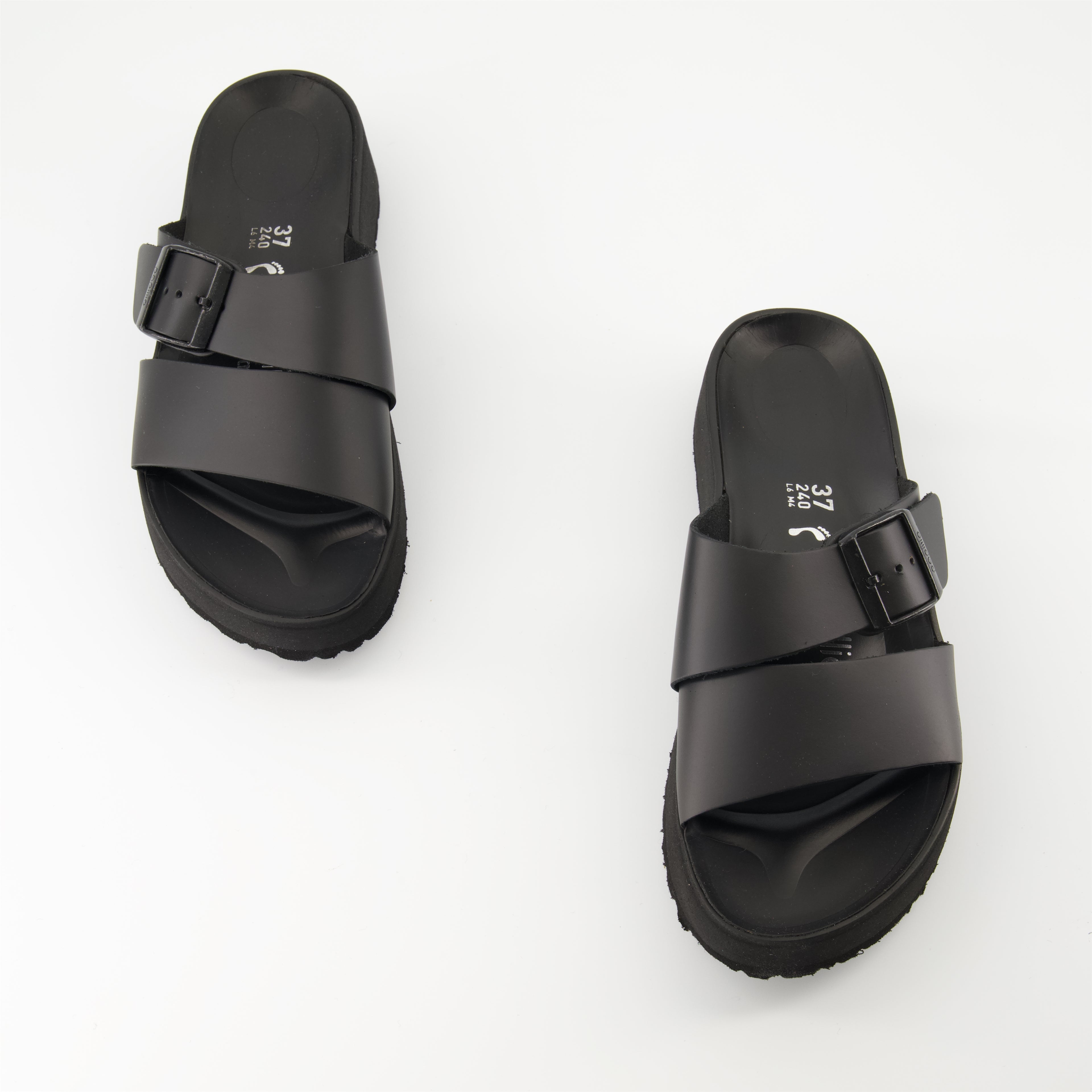 Chaussures ouvertes Sandales Almina Birkenstock Noir Femme