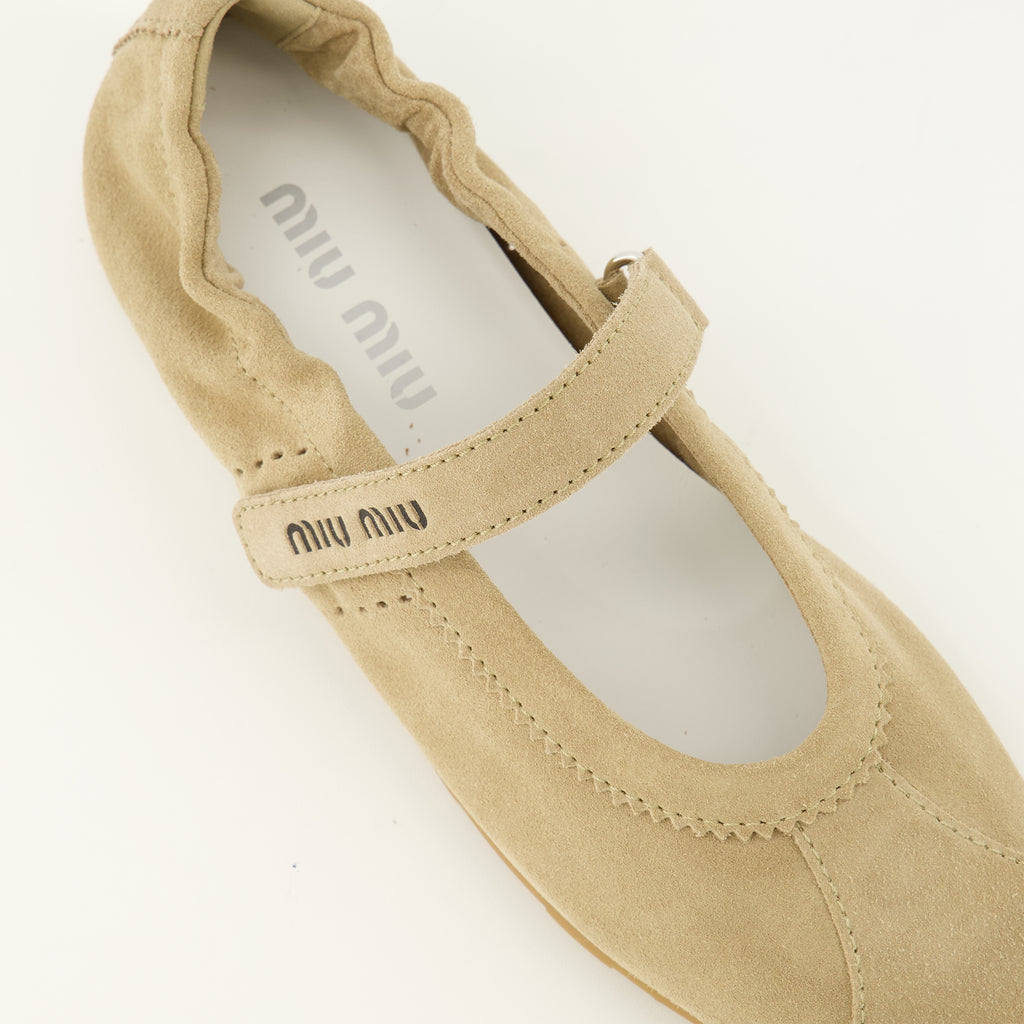 Chaussures plates Plume Ballet Flats en Ante Beige Miu Miu Beige Femme