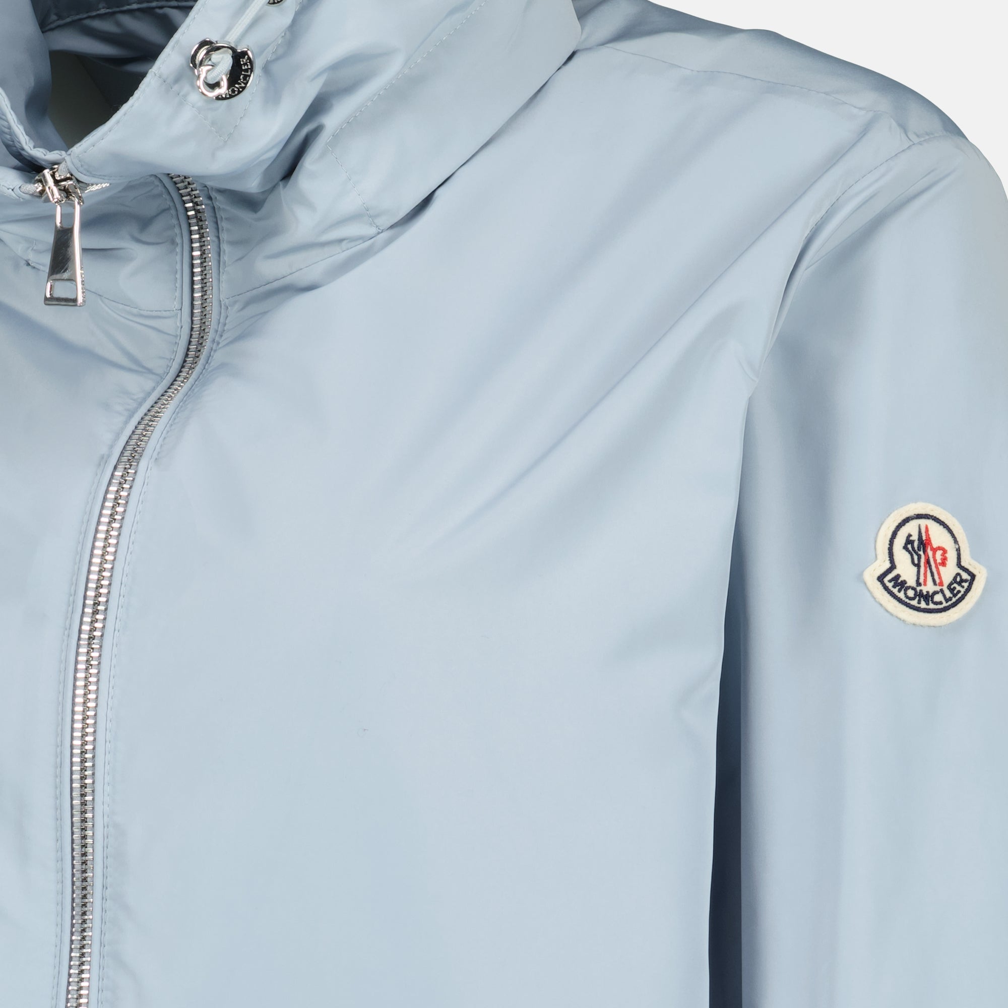 Image of the Enette blue windbreaker from the Moncler brand for Women - Spring-Summer 2026 - Detailed View_1