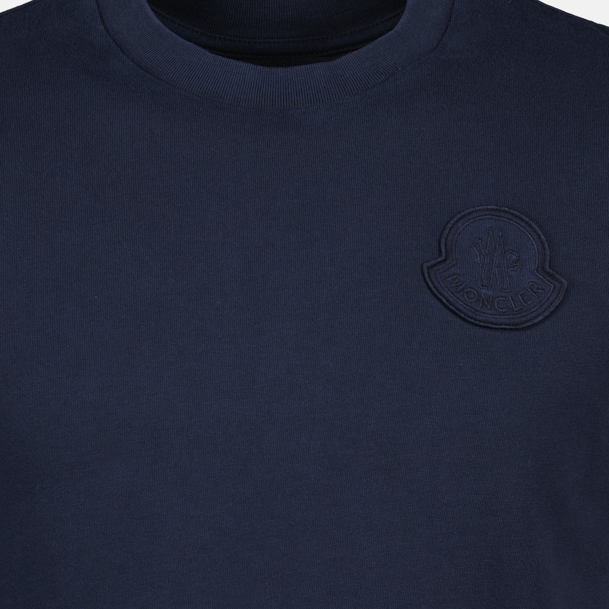 MONCLER ロンT ネイビー 刺繍ロゴ Monclerのネイビーブルー刺繍ロゴTシャツ - 男性用 – myCompañero