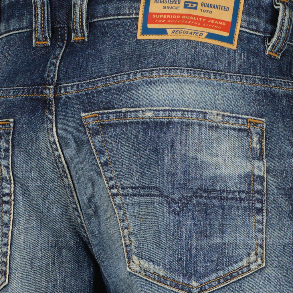 Image de l'article Jean D-Vyl 1993 L.34 de la marque Diesel pour Homme - Saison Automne-Hiver 2025 - Vue détaillée_1