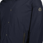 Imagen de la chaqueta camisa Gascogne de Moncler para hombre - Temporada Otoño-Invierno 2025 - Vista detallada_1