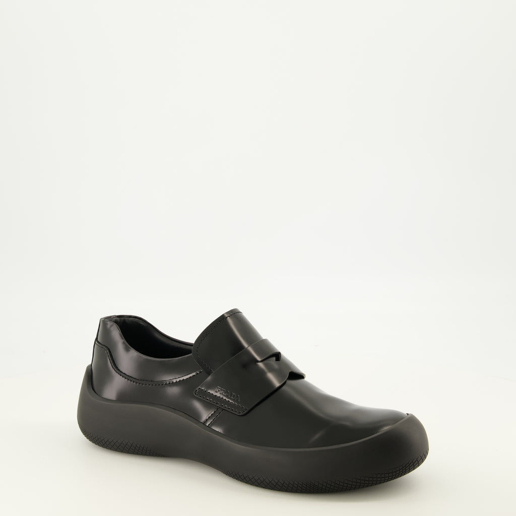 Mocassins 검은색 브러시 가죽 로퍼 Prada Noir Homme
