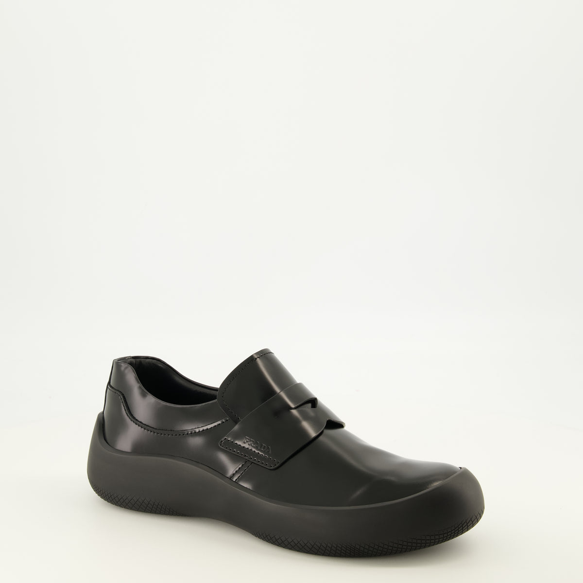 Mocassins 검은색 브러시 가죽 로퍼 Prada Noir Homme