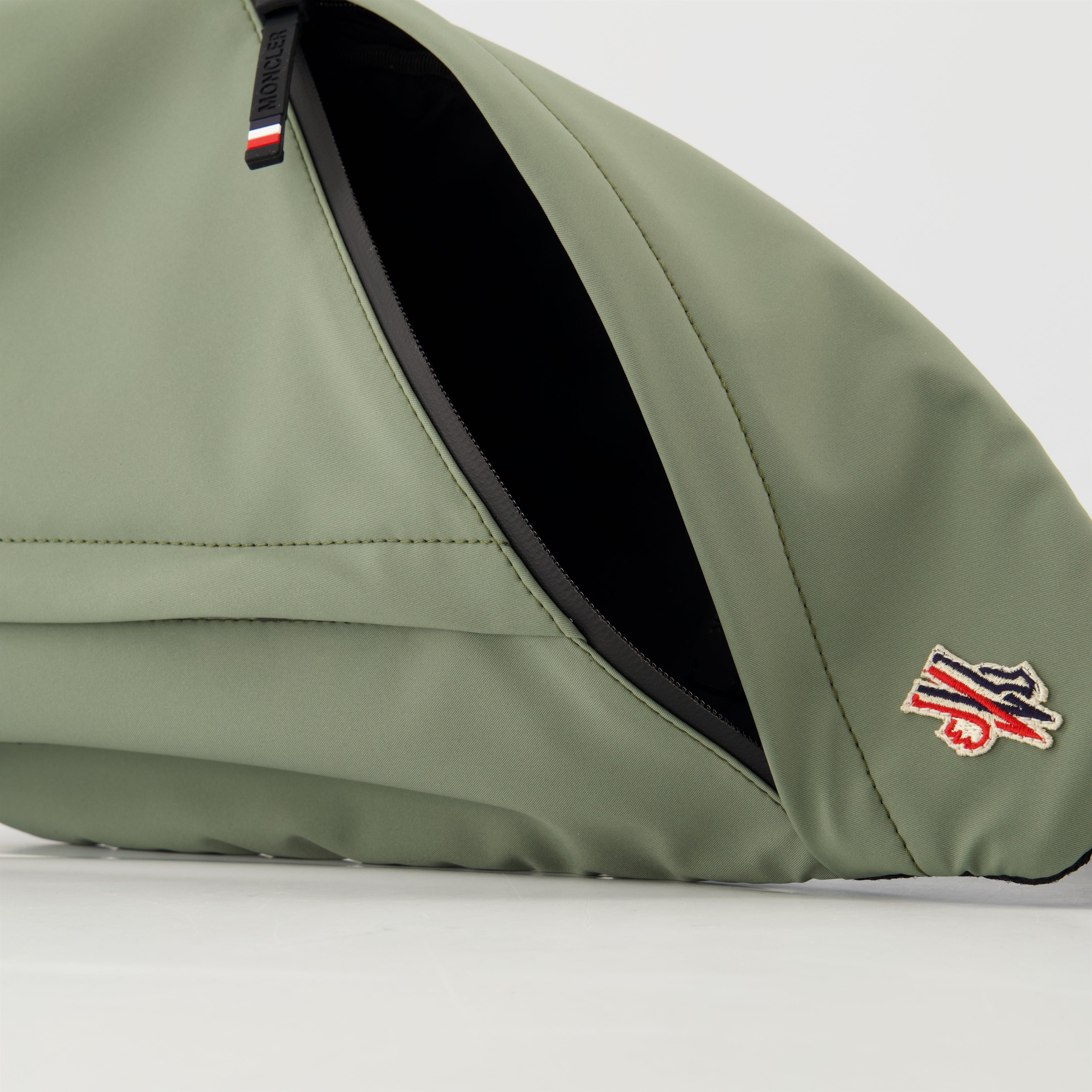 Sacs banane Sac imperméable Moncler Grenoble Kaki Homme