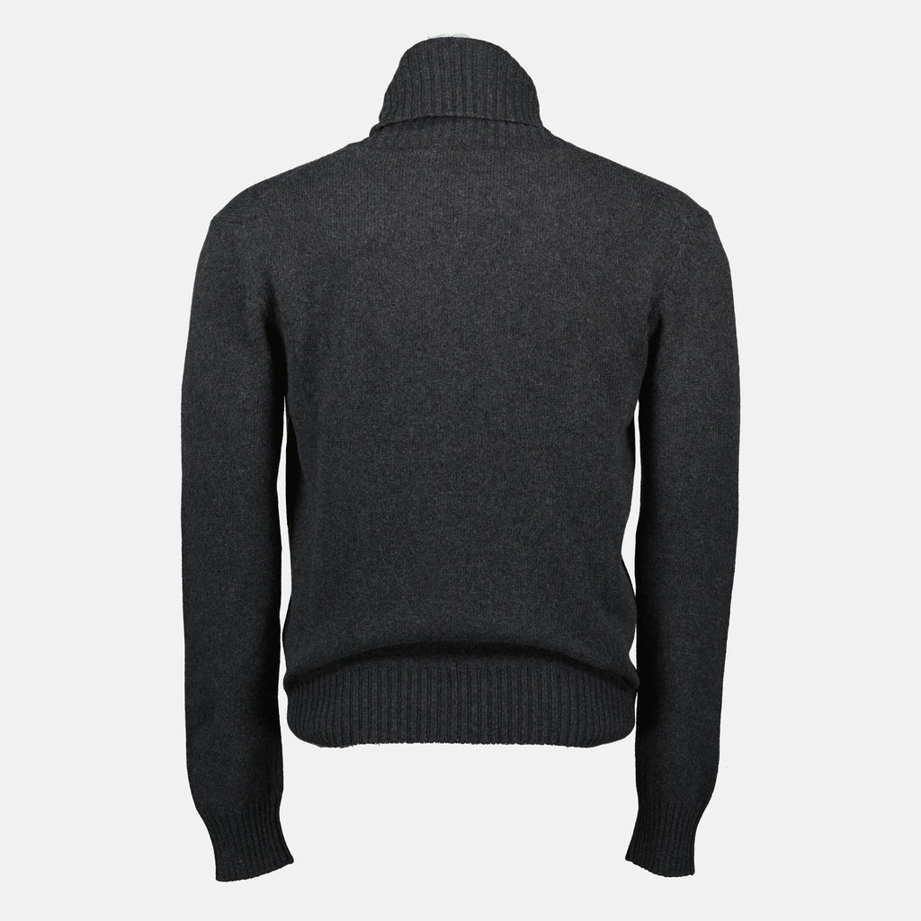 Immagine dell'articolo Maglione con colletto a cuore del marchio Ami PARIS per uomo - Stagione Autunno-Inverno 2025 - Vista Dettagliata_2