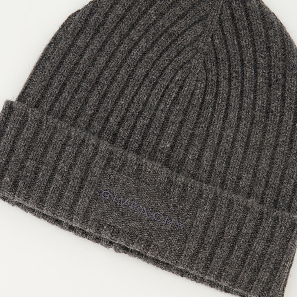Image of the Givenchy Women's Wool Beanie - Autumn-Winter Season 2025 - Detailed View