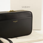Image de l'article Pochette Saint Laurent Paris noir de la marque Saint Laurent pour Homme - Saison Printemps-Été 2026 - Vue détaillée_2