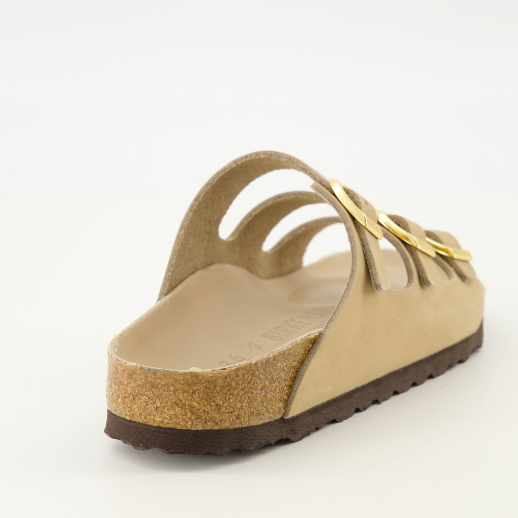 여성용 Birkenstock 브랜드 베이지 색 누벅 가죽 플로리다 샌들의 이미지 - 2026년 봄-여름 시즌 - 뒤쪽 보기