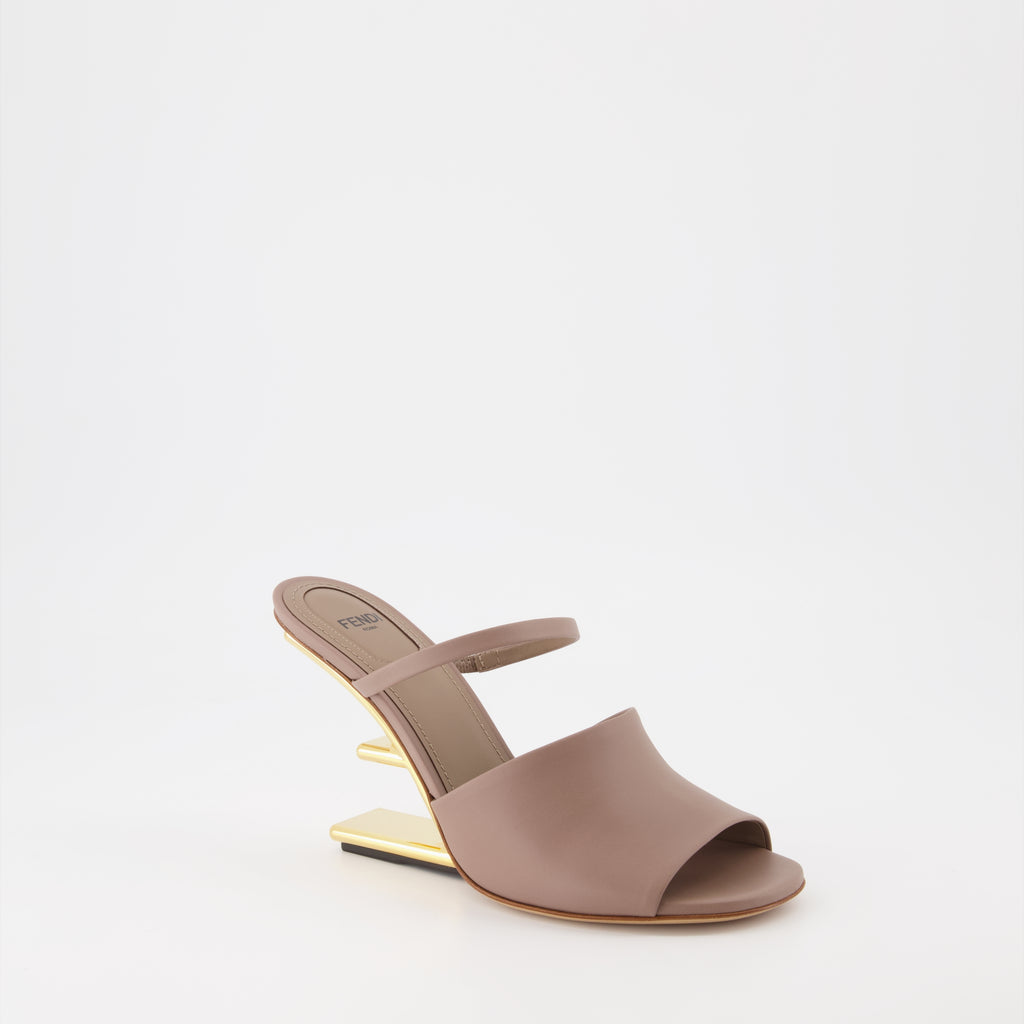 Chaussures ouvertes Sandali Fendi First Beige Fendi Beige Femme