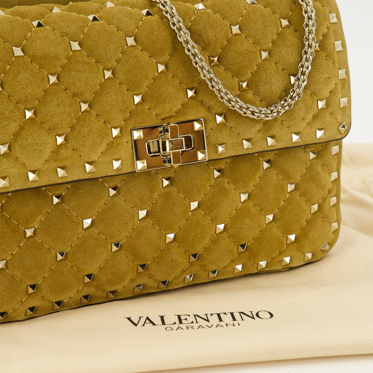Sacs à main et épaule Borsa Medium Rockstud Spike in Suede Beige Valentino Garavani Kaki Femme