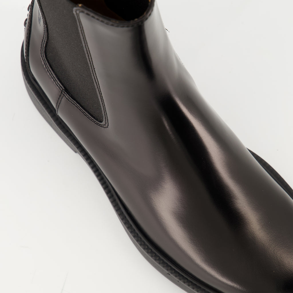 Image of Tod's Women's Leather Ankle Boots - Autumn-Winter 2025 - Detailed Top View