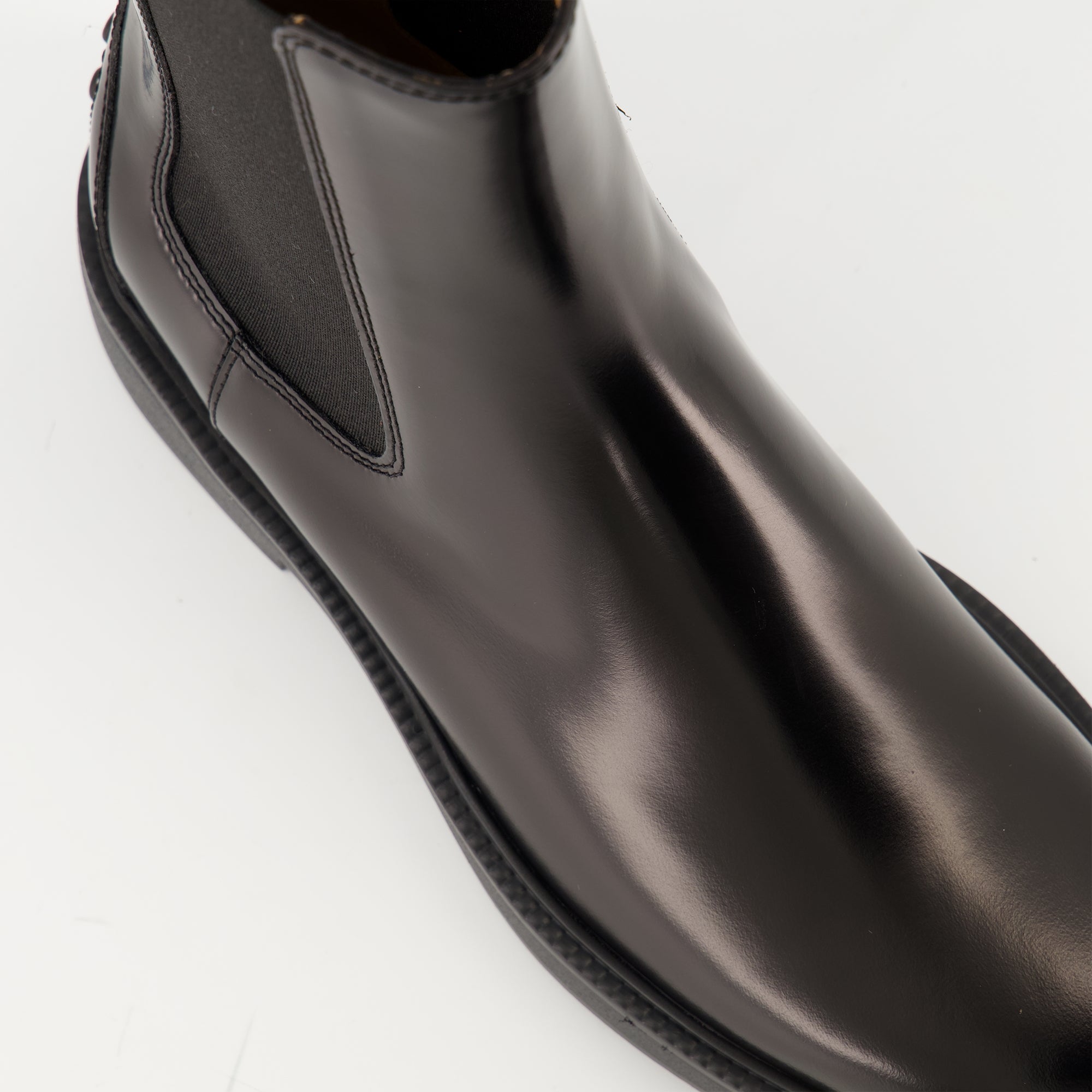 Image of Tod's Women's Leather Ankle Boots - Autumn-Winter 2025 - Detailed Top View