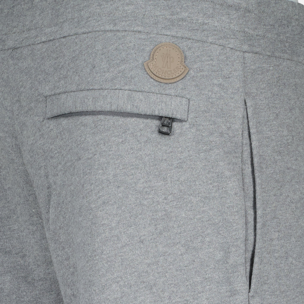 Image de l'article Bas de jogging de la marque Moncler pour Homme - Saison Automne-Hiver 2025 - Vue détaillée_2