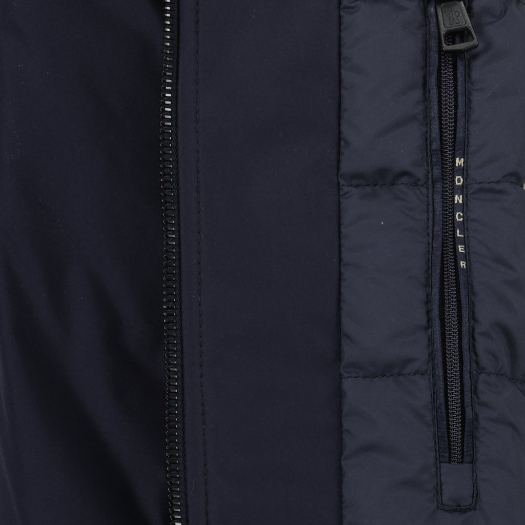 Image of the Tollymore navy blue shirt jacket from the brand Moncler for Men - Spring-Summer 2026 - Detailed View_2