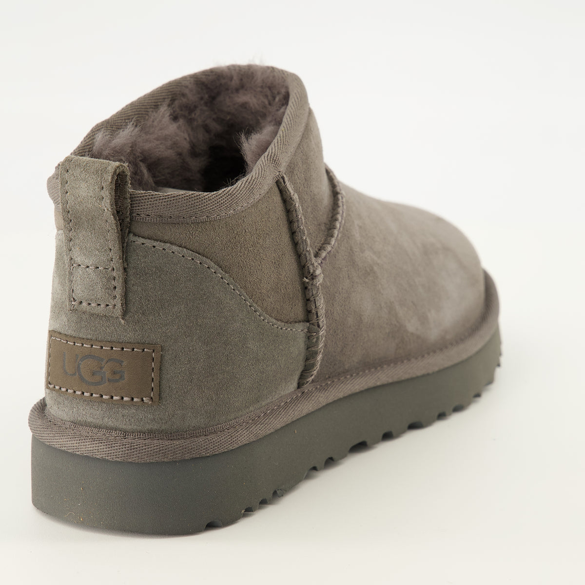 Bottines Bottes Classic Ultra mini grise Ugg Gris Femme