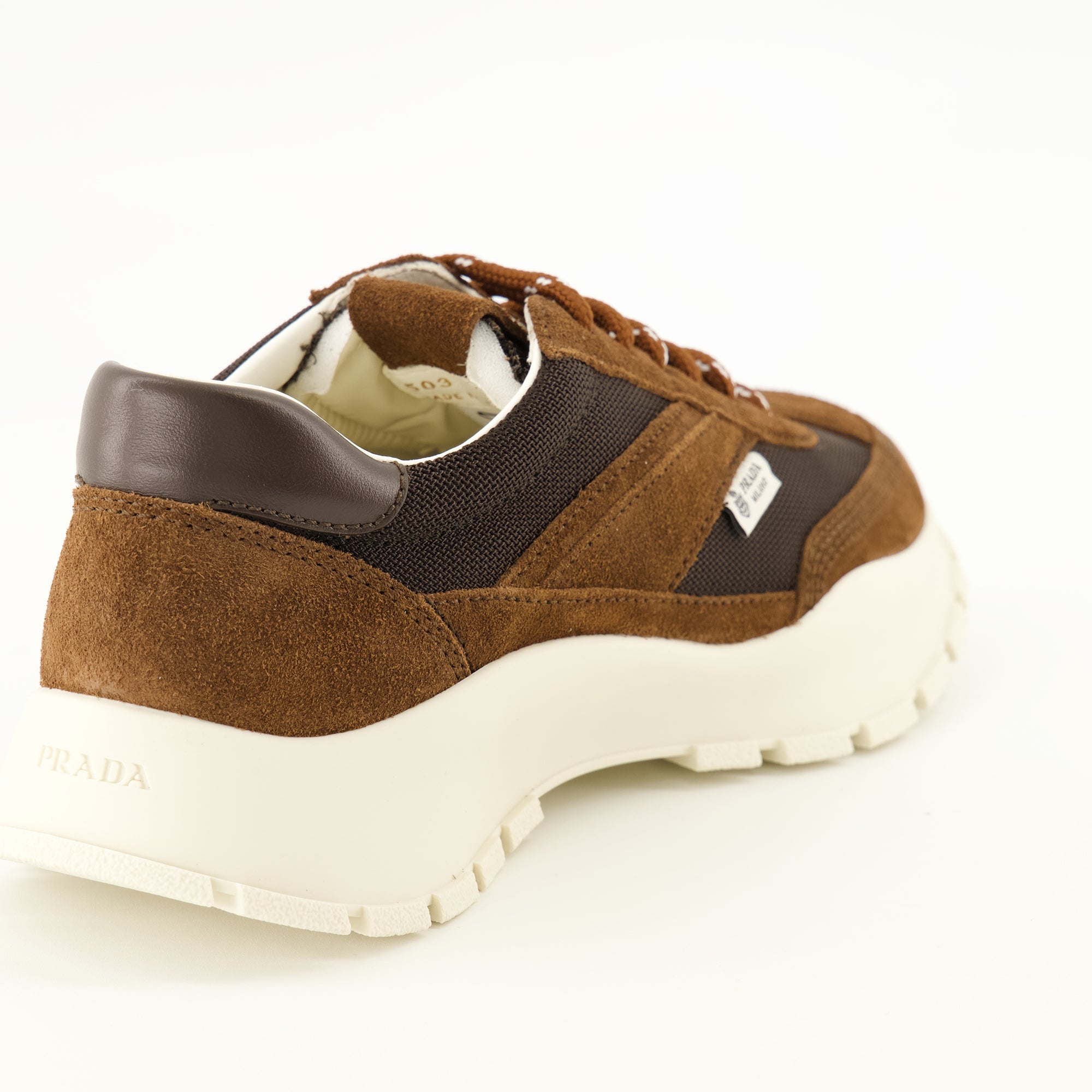 Baskets Baskets en mesh et suède marron Prada Marron Femme