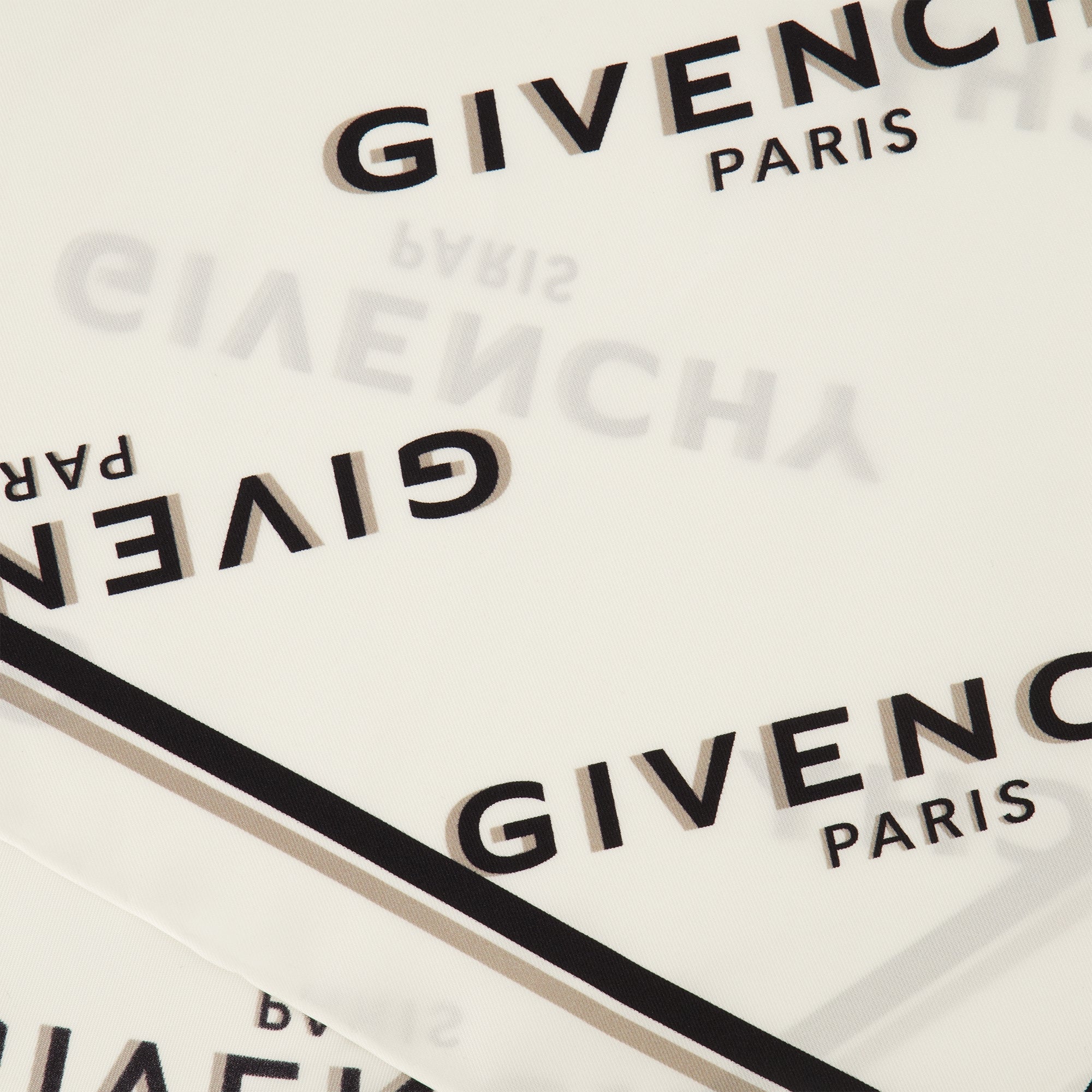 Bild des Givenchy Damen Mini-Seidenschals Shadow in Weiß - Herbst-Winter 2025 - Detailansicht_3