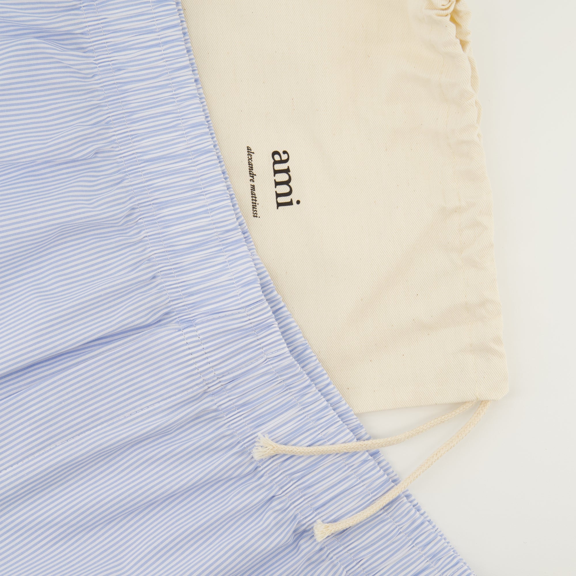 Image de l'article Boxer AMI de coeur de la marque Ami PARIS pour Homme - Saison Automne-Hiver 2025 - Vue détaillée_2