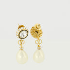 Imagen de los pendientes Vlogo con perlas y cristales dorados de la marca Valentino Garavani para mujeres - Temporada Primavera-Verano 2026 - Vista Detallada_2