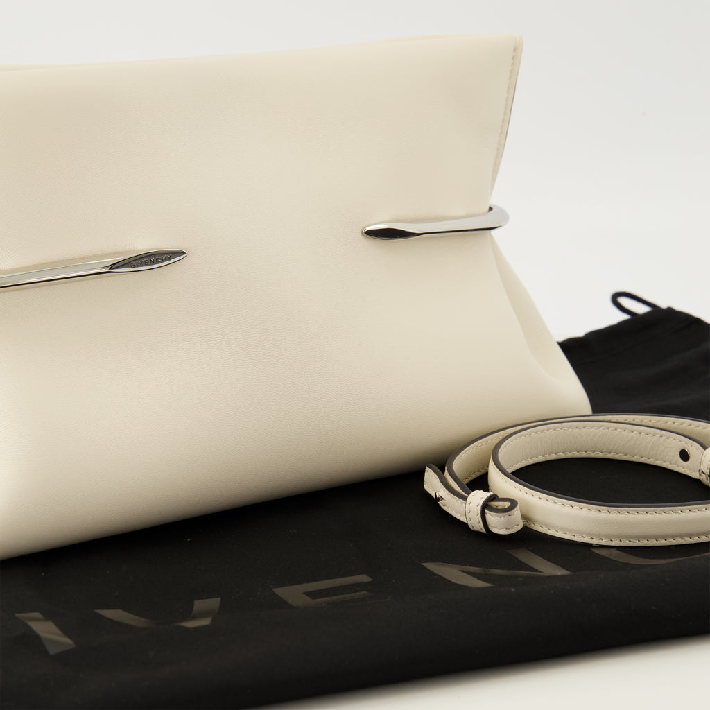 Pochettes Clutch de Cuero Nappa Pinch en Blanco Givenchy Blanc Femme