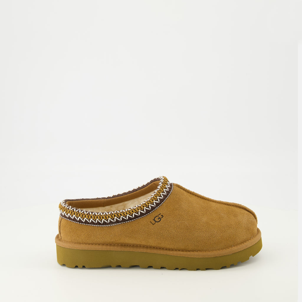 Bild der Ugg Tasman II braunen Mules für Frauen - Herbst-Winter 2025 Saison - Rechte Seitenansicht