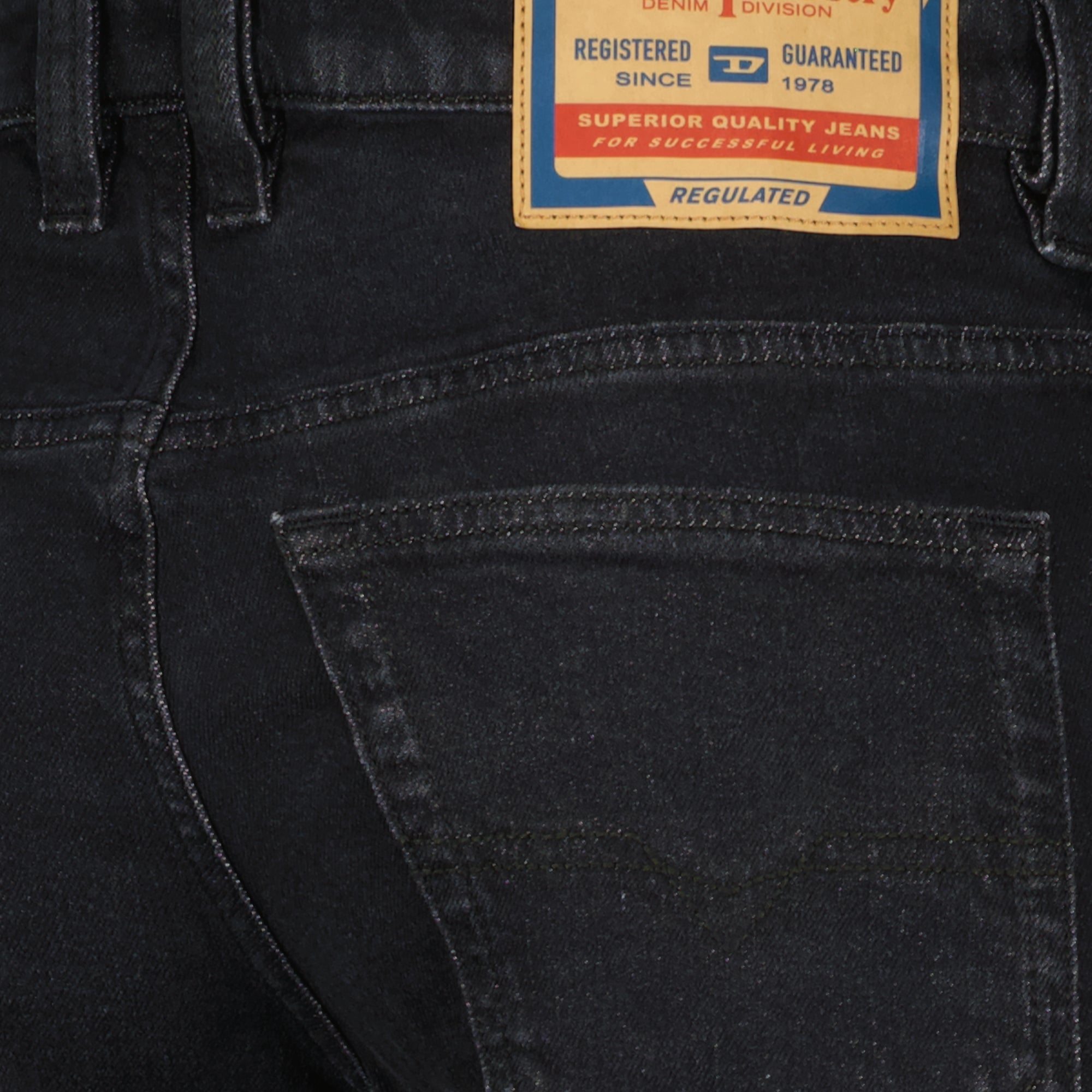 Image de l'article Jean D-Vyl 1993 L.34 de la marque Diesel pour Homme - Saison Automne-Hiver 2025 - Vue détaillée_1