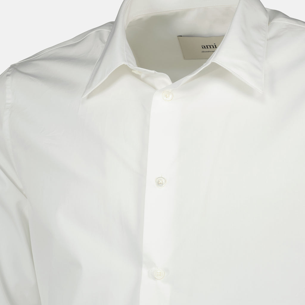 Image of the white Ami heart shirt from the brand Ami PARIS for Men - Autumn-Winter Season 2025 - Detailed View 7