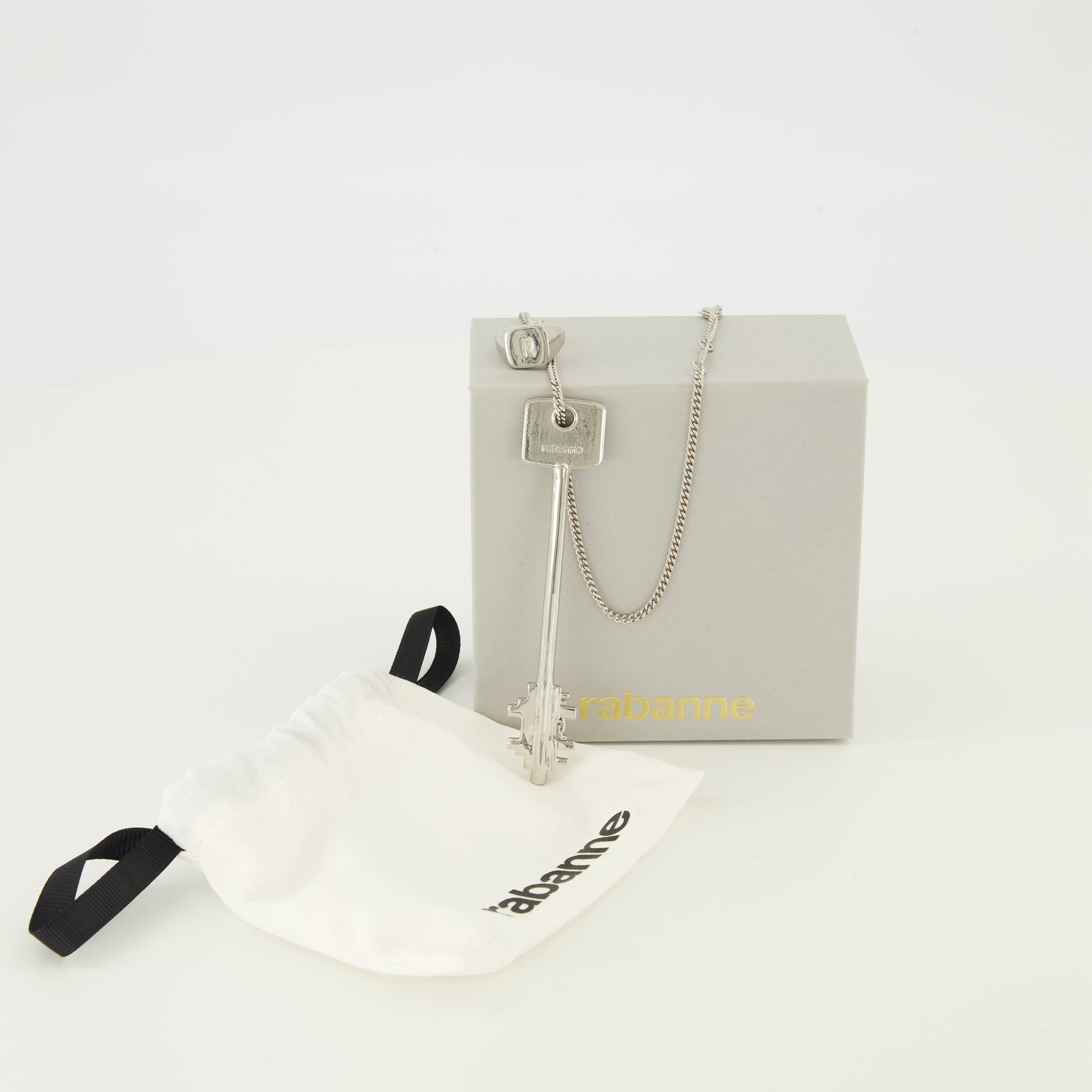 Image de l'article Collier argenté de la marque Rabanne pour Femme - Saison Printemps-Été 2026 - Vue détaillée_3