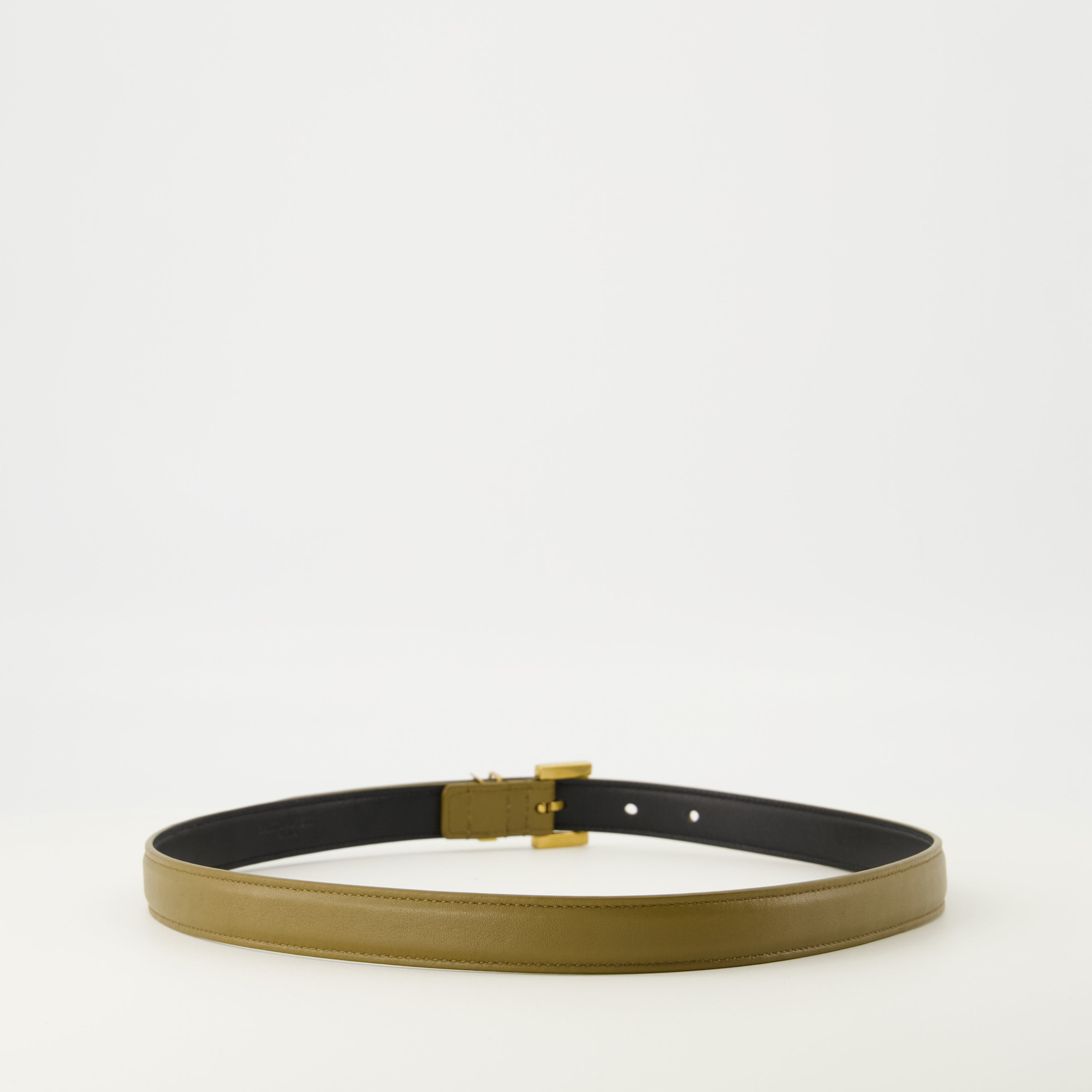 Image de l'article Ceinture Cassandre de la marque Saint Laurent pour Femme - Saison Automne-Hiver 2025 - Vue de Dos